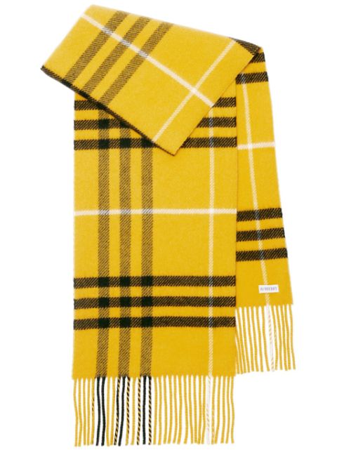 Burberry checkered fringed knitted scarf Women