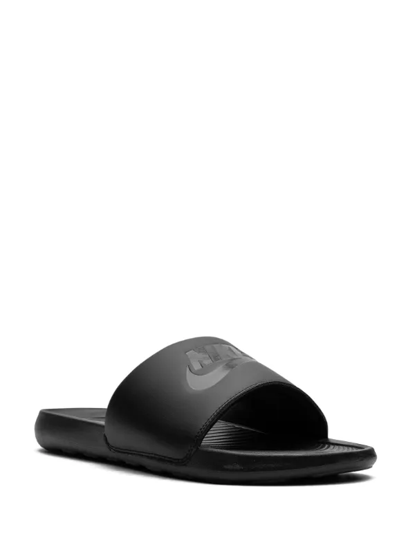 Exclusive best sale nike slides