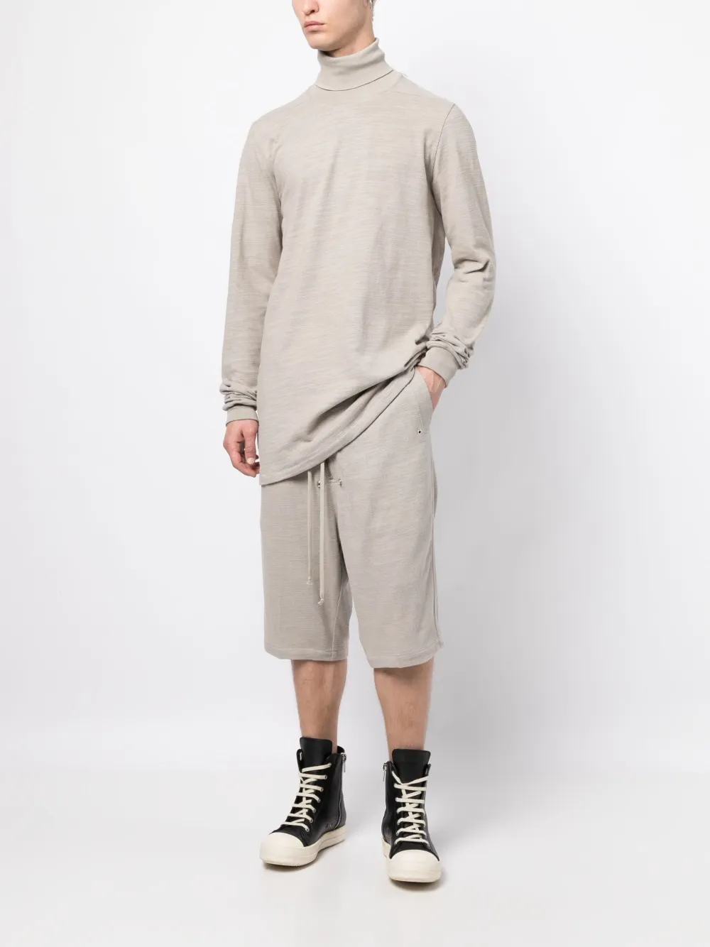 Rick Owens shorts drop crotch con ojales | Shorts drop crotch | Image 2