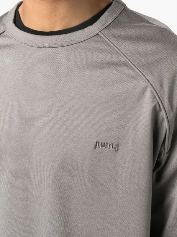 【関税込み】Juun.J グレー ロゴ刺繍 Tシャツ Juun.J ロゴ Tシャツ | グレー | FARFETCH JP