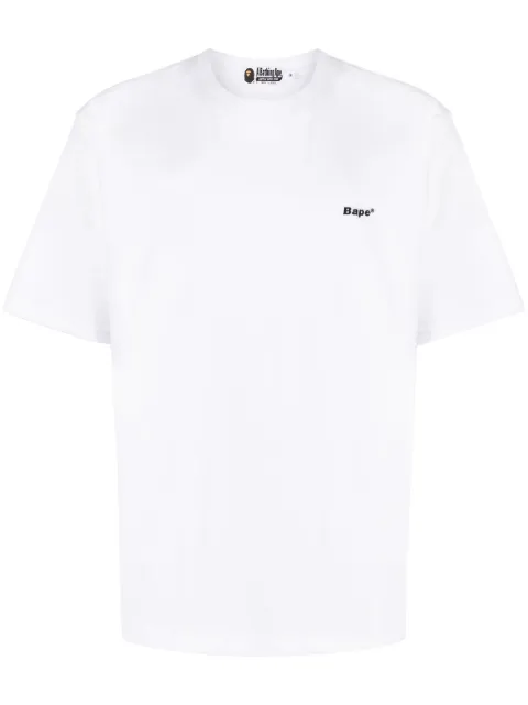 A BATHING APE® playera con parche del logo