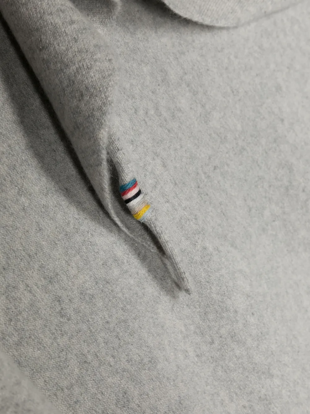 extreme cashmere Sjaal met geborduurd logo - Grijs