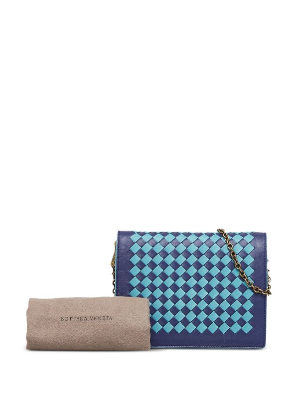 Bottega Veneta Intrecciato Wallet on Chain