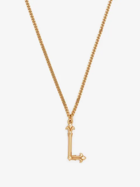 Emanuele Bicocchi collar con dije de letra L