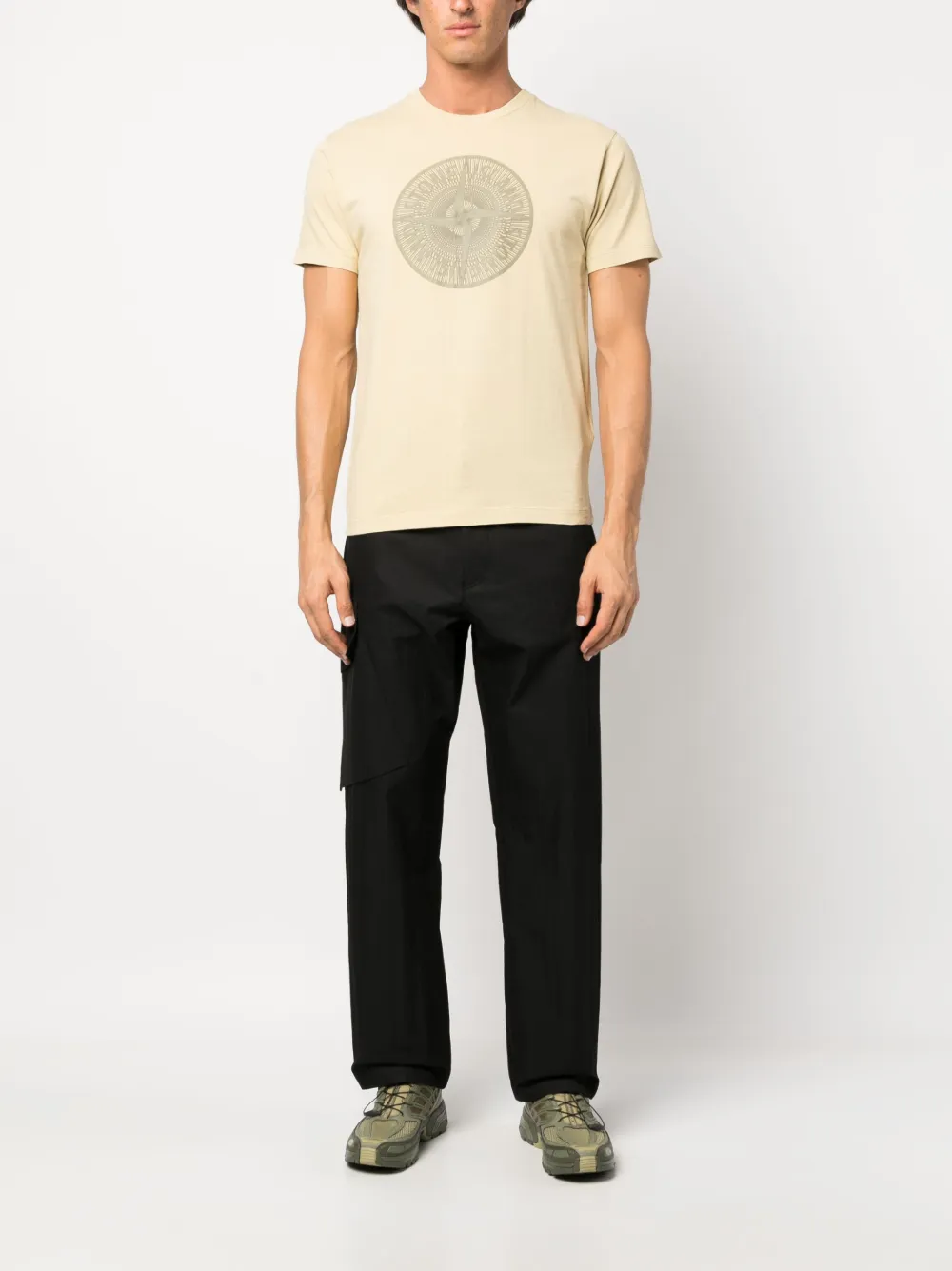 Stone Island T-shirt met logoprint - Geel