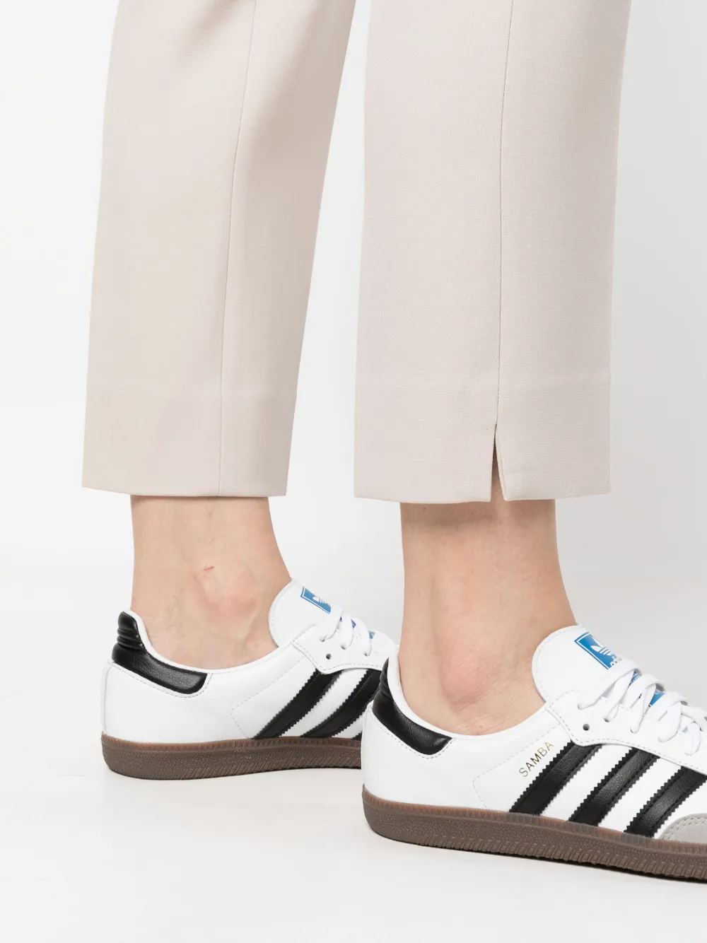 Peserico Cropped Slim-fit Trousers In Neutrals