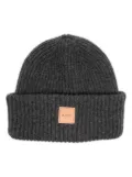 A.P.C. Michelle logo-patch beanie - Grey