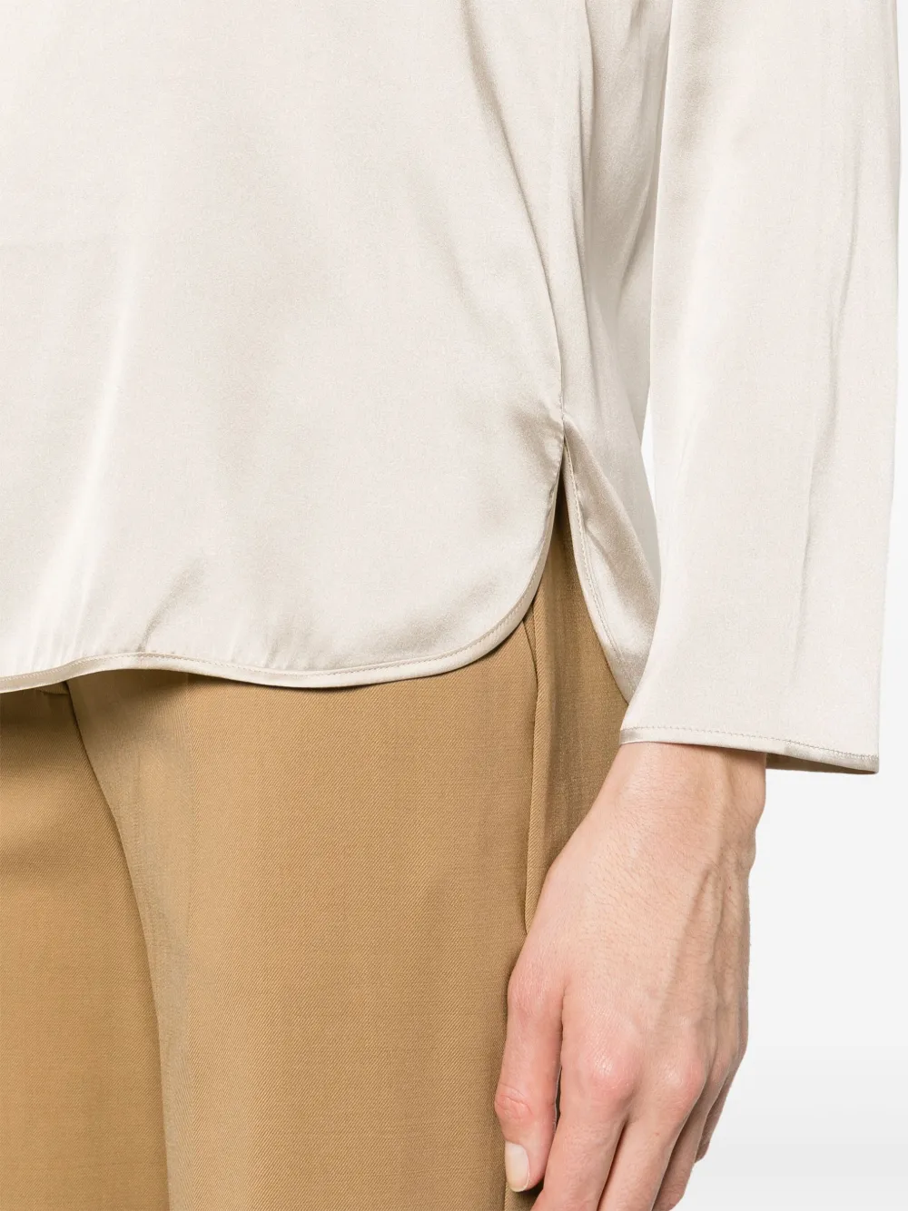 Max Mara Leisure Satijnen blouse Beige
