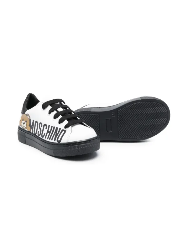 Converse moschino shop