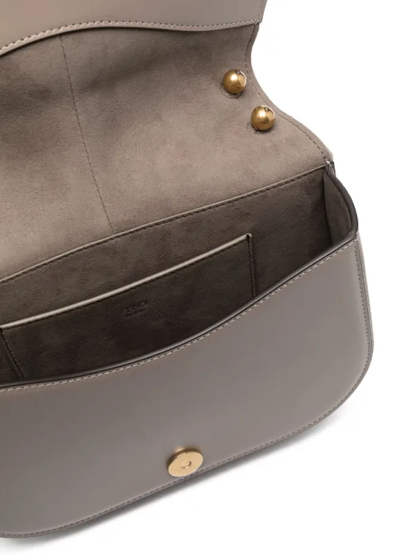 FENDI C'mon レザーショルダーバッグ M | ブラウン | FARFETCH JP