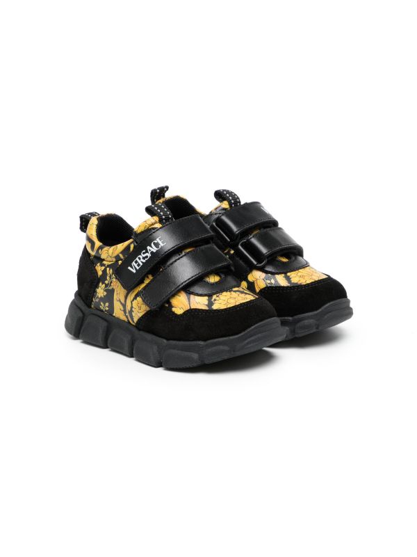 Versace hot sale boys shoes