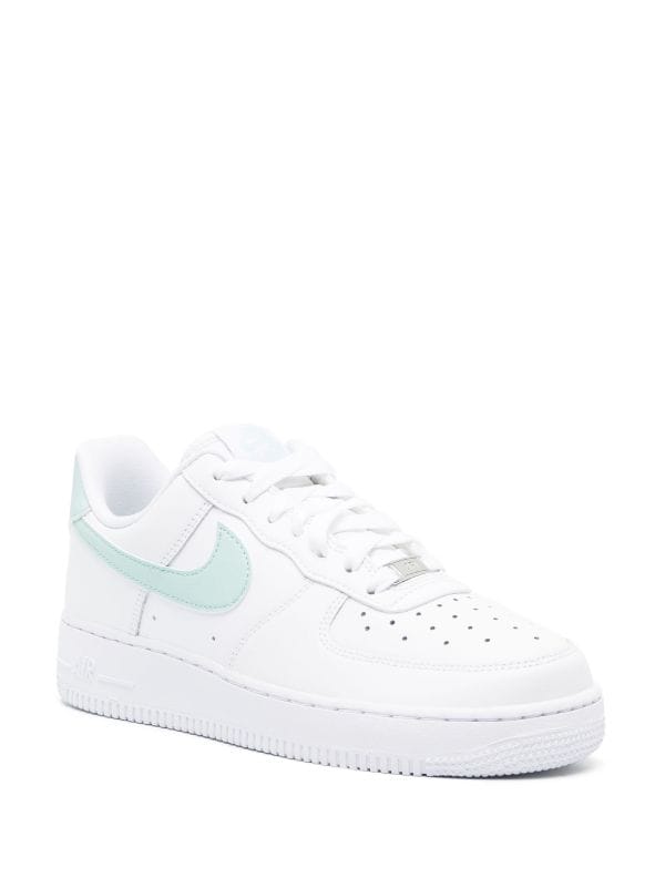 Nike Sportswear AIR FORCE 1 - Trainers - white/green glow/light bone/white  