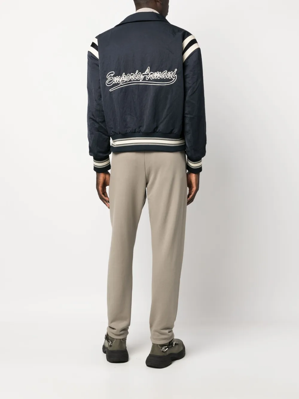 Emporio Armani logo-embroidered bomber jacket - Blauw