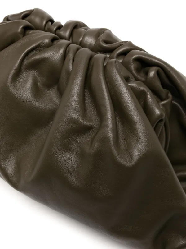 Bottega veneta the pouch small gathered leather 2025 clutch
