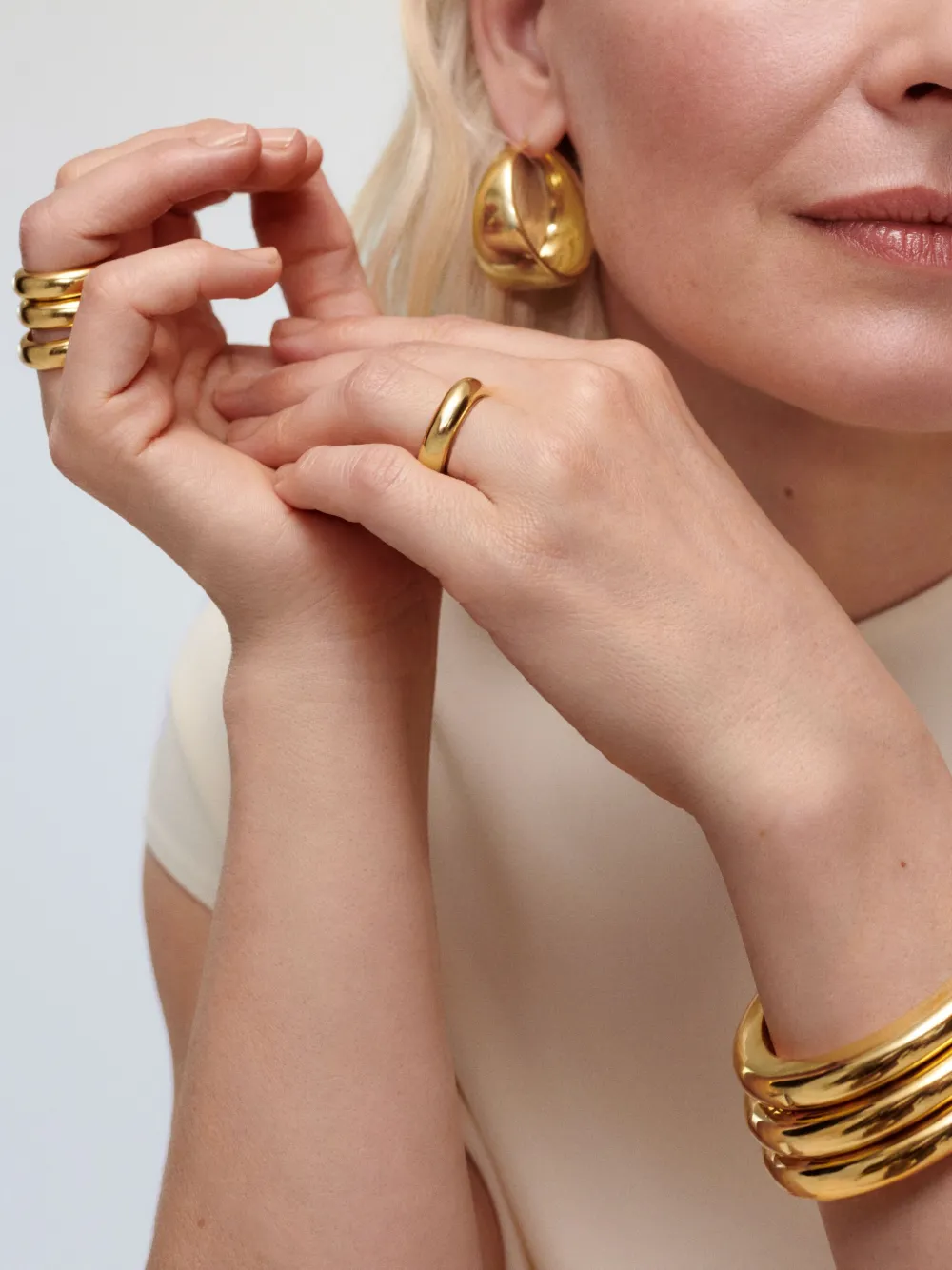 Shop Monica Vinader Kate Young D-shape Band Ring In Gold