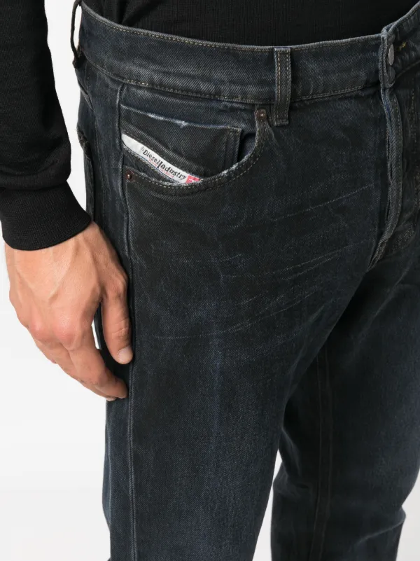 Diesel 1995 D-Sark 0HJAU straight-leg Jeans | Black | FARFETCH IN