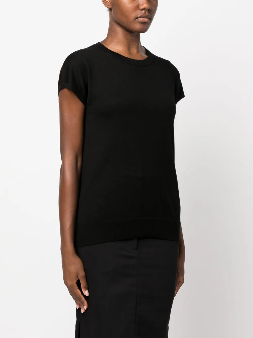 Wild Cashmere Annette Fine-knit Crew-neck Jumper In Black