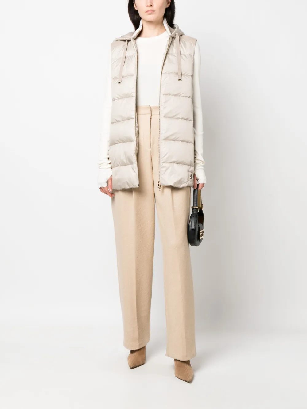 Lorena Antoniazzi crystal-embellished star padded gilet - Beige