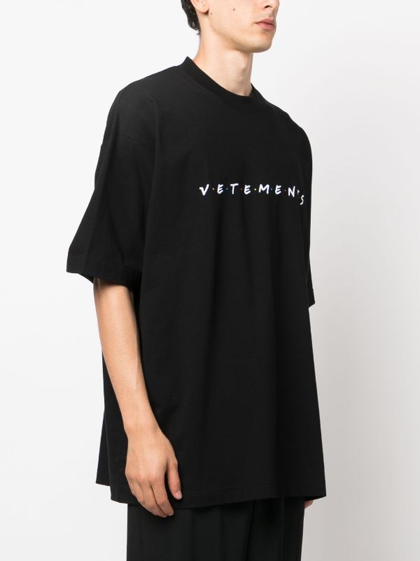 VETEMENTS ロゴ Tシャツ - Farfetch