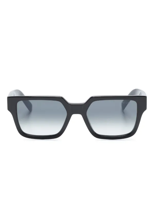 Prada Eyewear スクエアフレーム サングラス | ブラック | FARFETCH JP