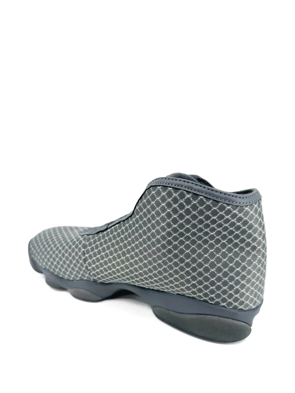 Jordan Horizon Patterned Sneakers In Gray