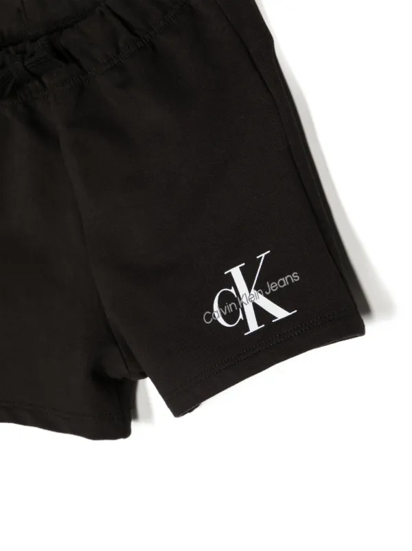 Pantalones cortos deals de chándal