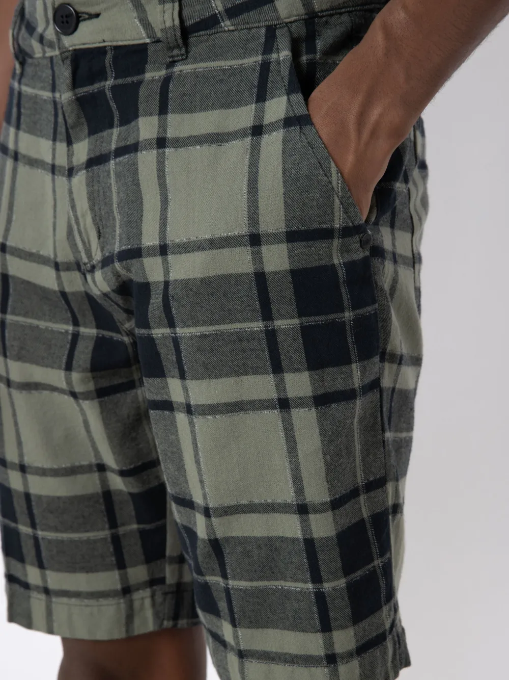 Osklen Tartan-check Flannel Bermuda Shorts In Green