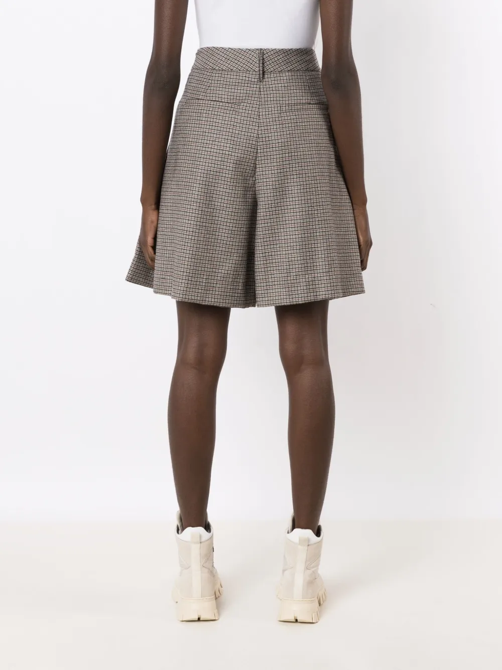 Brunello Cucinelli Check-print Pleated Shorts In Gray