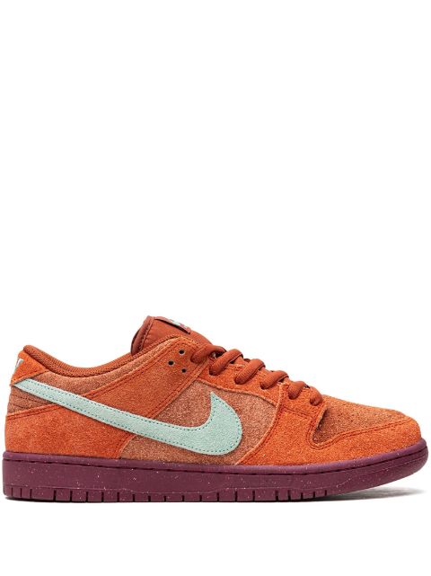 Nike SB Dunk Low Pro Prm "Mystic Red" sneakers WOMEN