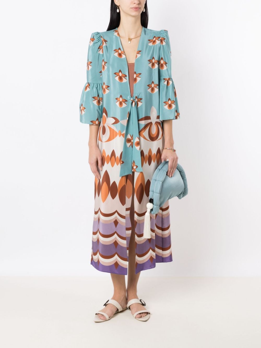 Shop Adriana Degreas Graphic-print Puff-sleeve Silk Robe In Blue