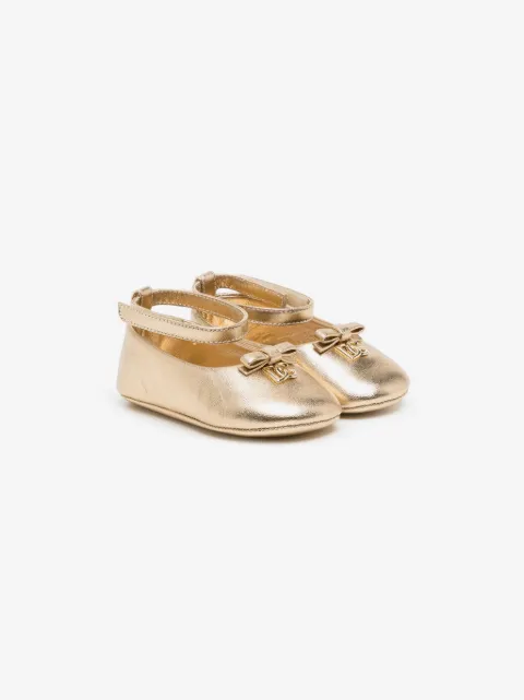 Dolce & Gabbana Kids logo-plaque foiled ballerina shoes
