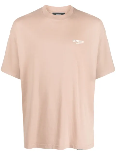 Represent playera con logo estampado