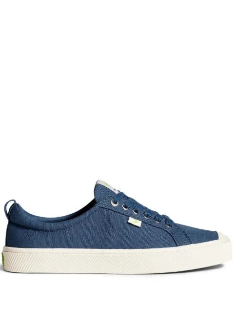 Cariuma OCA Low canvas lace-up sneaker