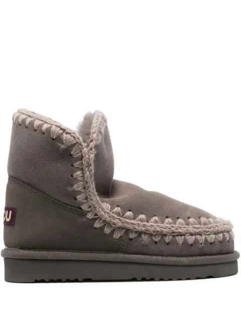 Mou botines con parche del logo 