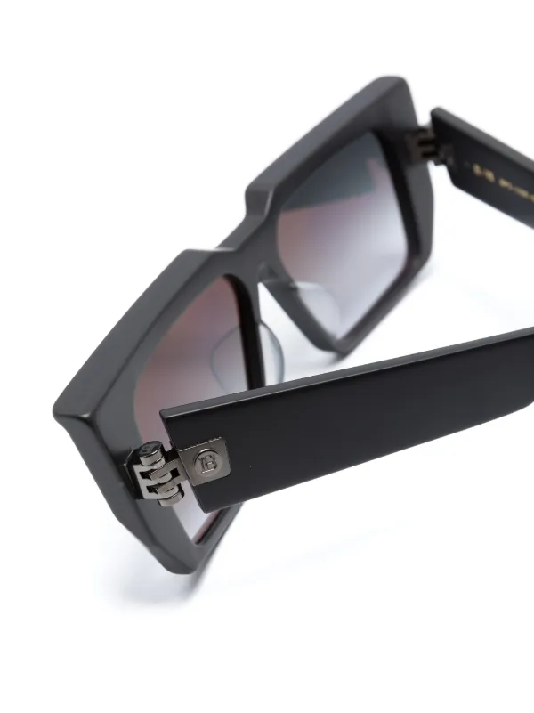 Balmain Eyewear BVI cat-eye Frame Sunglasses | Black  display picture 2