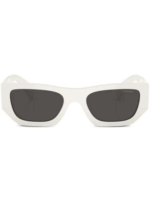 Prada Eyewear lentes de sol con armazón geométrica y letras del logo