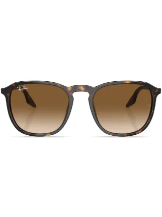 Ray-Ban