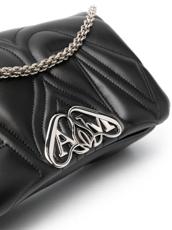 【ALEXANDERMCQUEEN】The Seal Bagチェーンショルダーバックロゴ The Seal Crossbody Bag - Alexander McQueen - Leather - Black