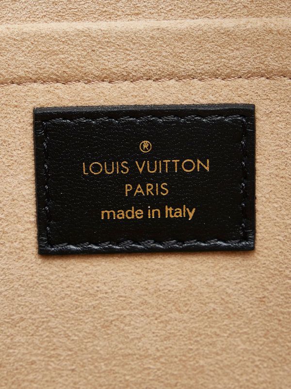 Louis Vuitton black Leather Troca MM Cross-Body Bag