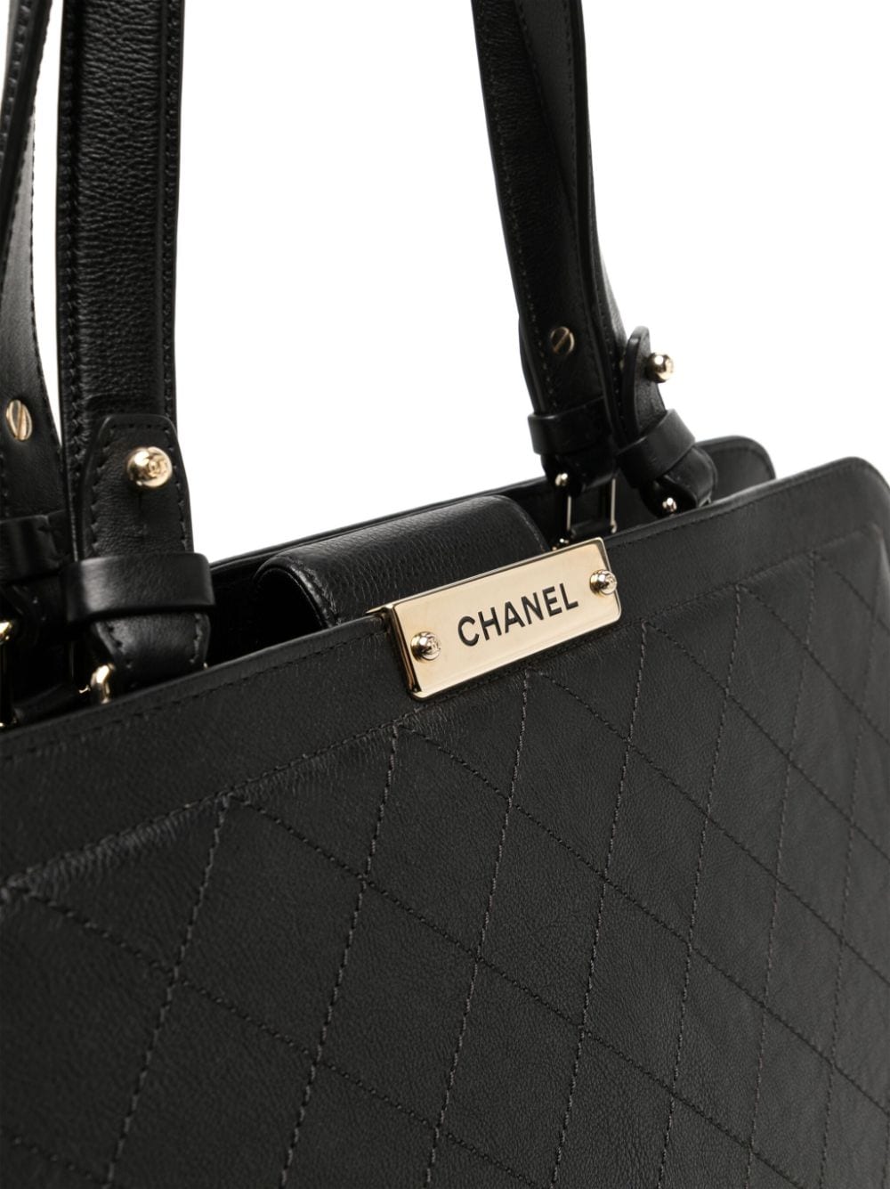 Pre-owned Chanel Logo标牌菱形绗缝托特包（2017年典藏款） In Black