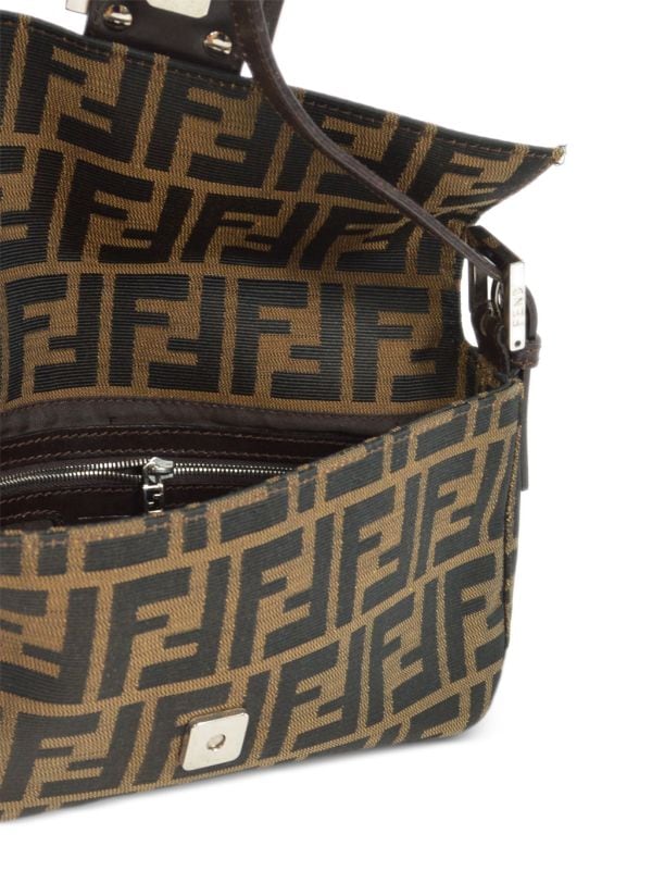 Pre-owned Fendi 1990-2000s Zucca Baguette Shoulder Bag In Brown