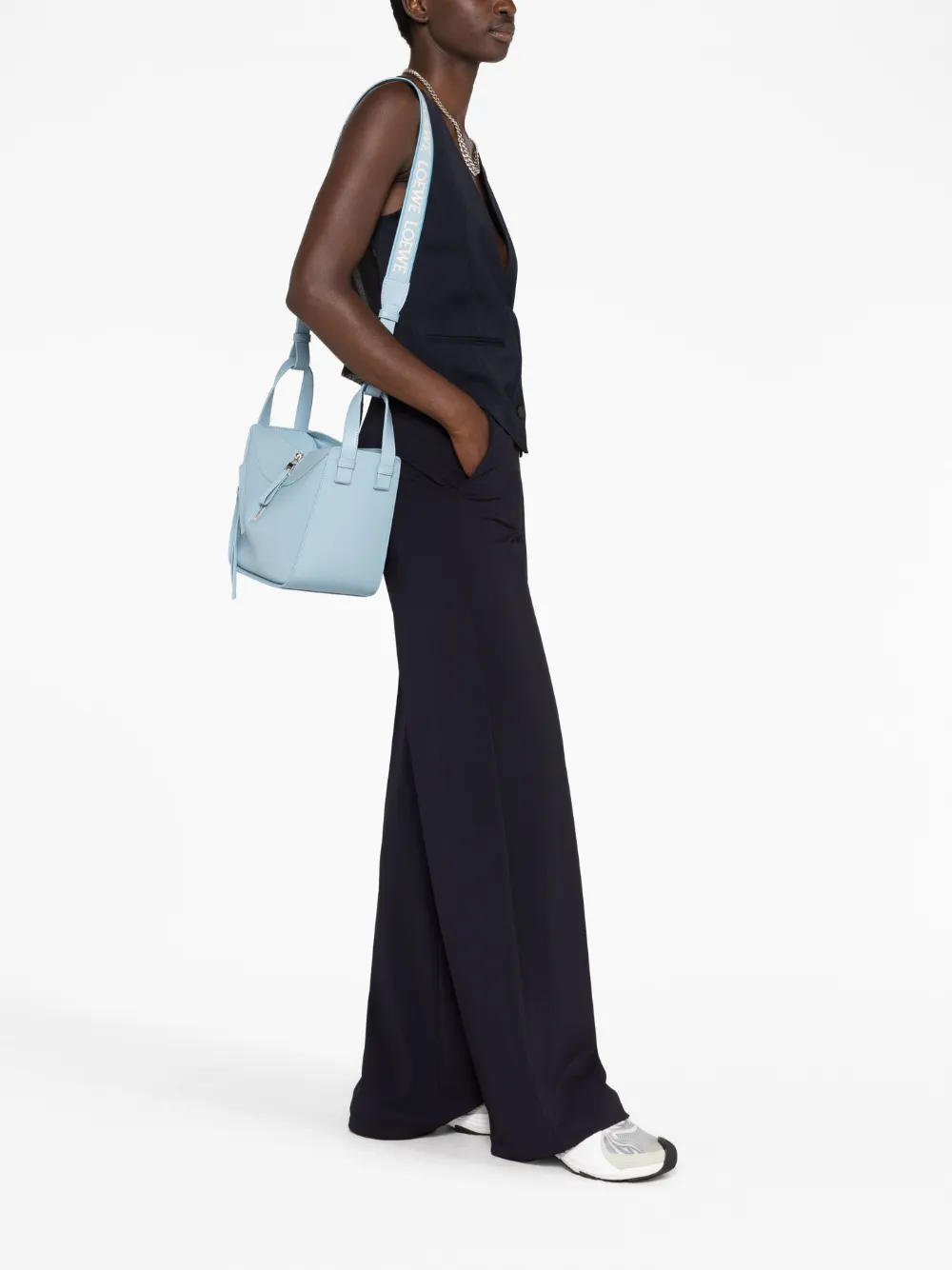 LOEWE Hammock leather crossbody bag | Image 2