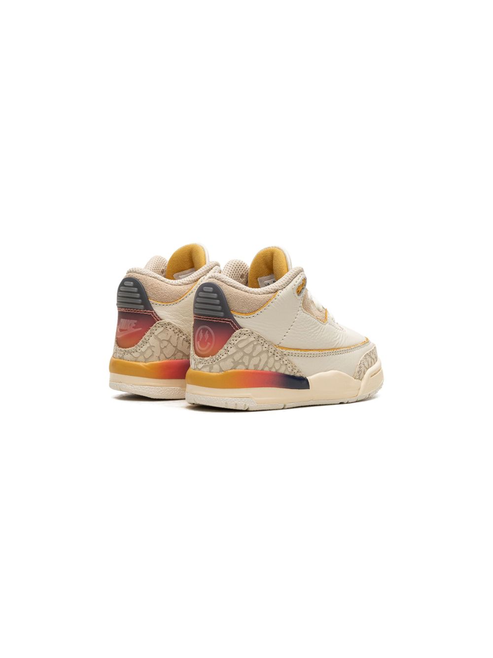 JORDAN X J. BALVIN AIR JORDAN 3 MEDELLIN SUNSET 运动鞋 