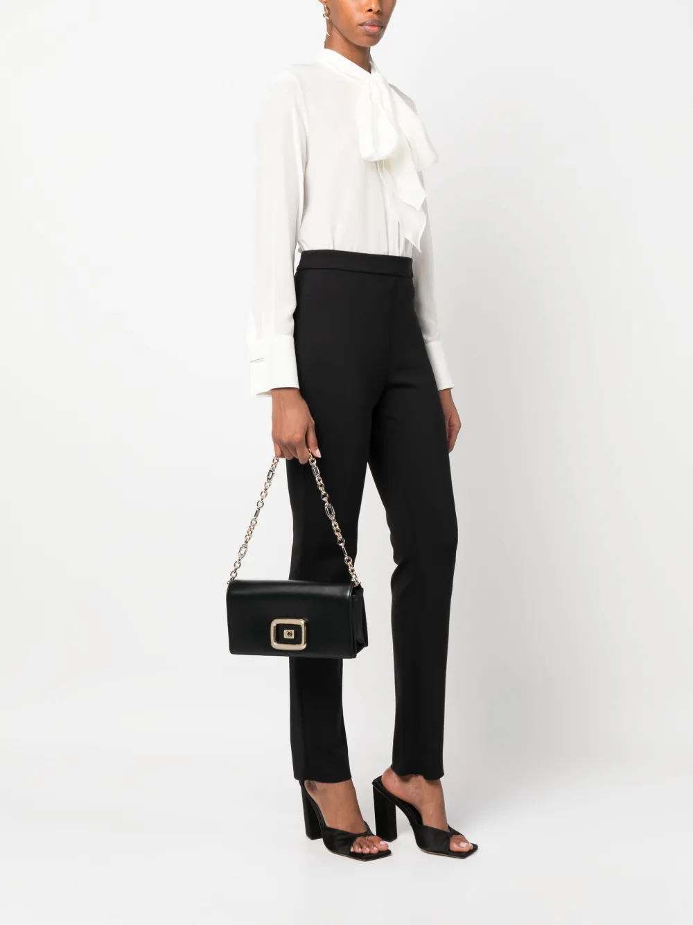 Roger Vivier Viv' Choc chain-link shoulder bag | Image 2