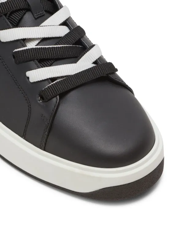 Pull&Bear sneaker in white and black