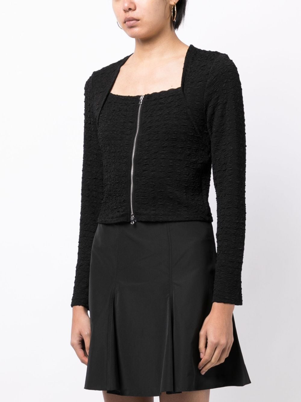 Shop Tout A Coup Cropped Seersucker Zip-up Top In Schwarz