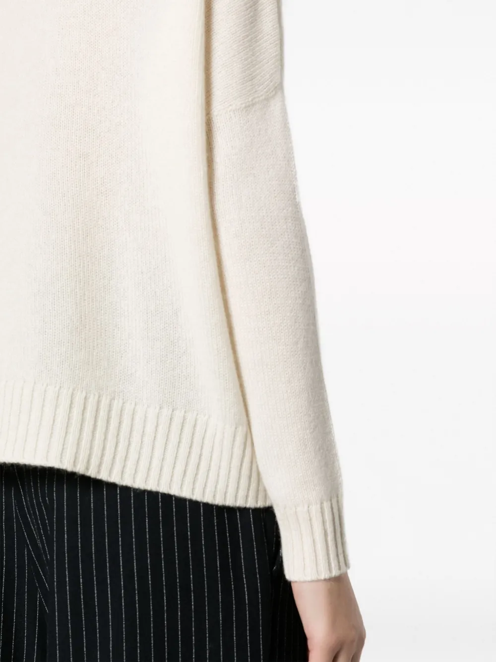 Kujten Amelie Crew-neck Cashmere Jumper In White
