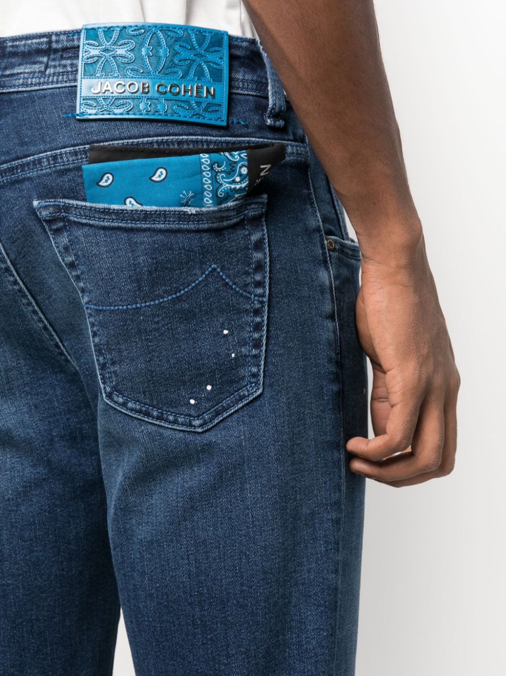 Shop Jacob Cohen Scott Low-rise Tapered Jeans In Blue