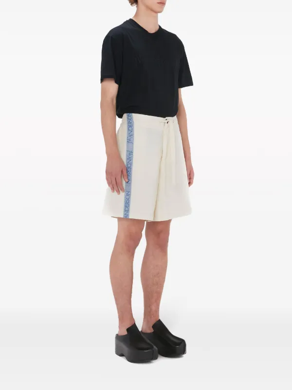 JW Anderson intarsia-logo wide-leg Shorts | Neutrals | FARFETCH