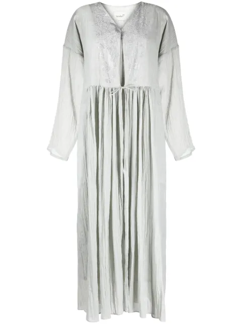 Bambah vestido plisado con diseño bordado